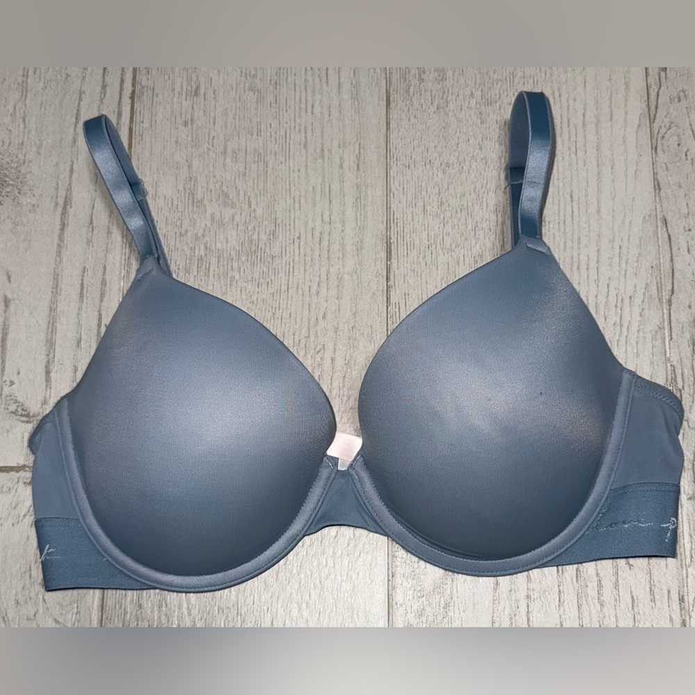 PINK Victoria’s Secret/Blue Wear Everywhere Push Up Bra 34D/NWOT